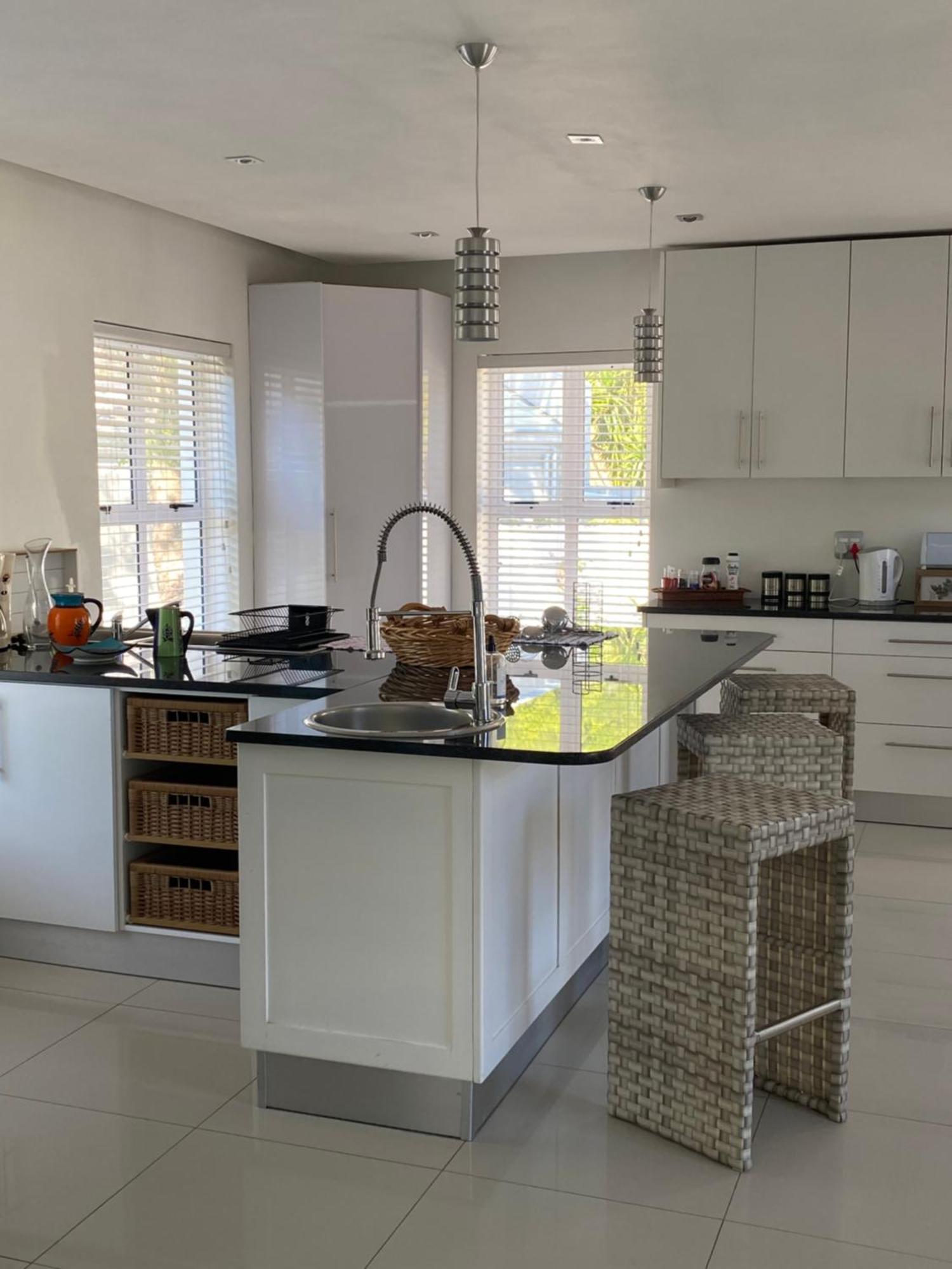 Livadia * Cape Town