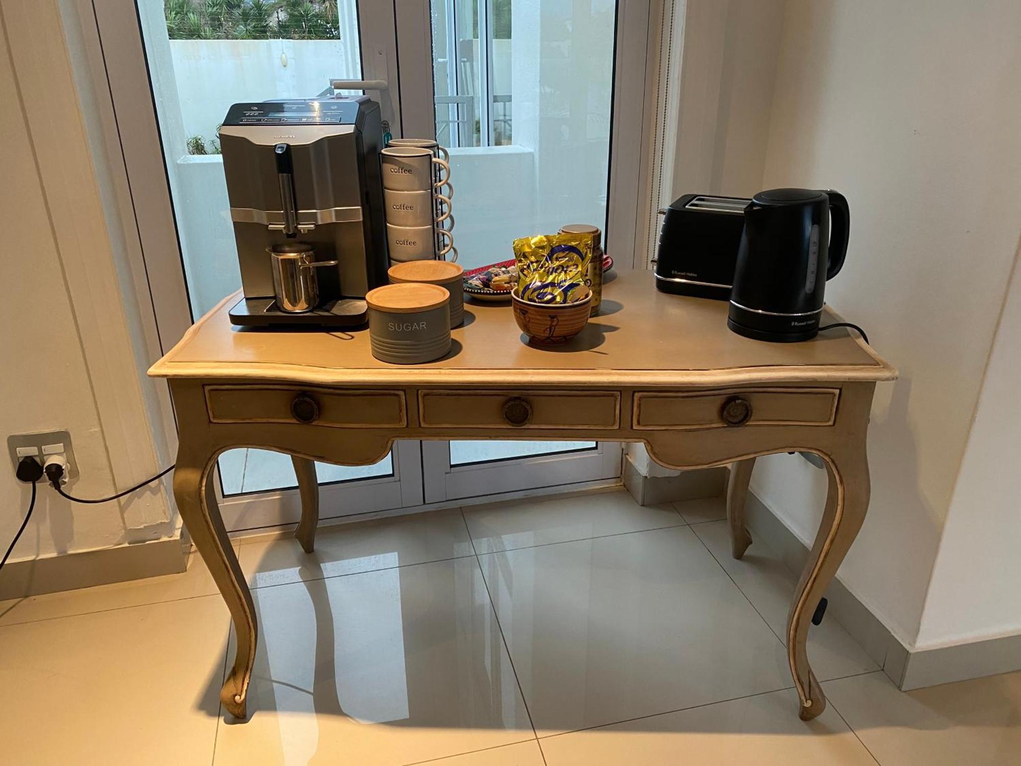 Bed & Breakfast Livadia Cape Town