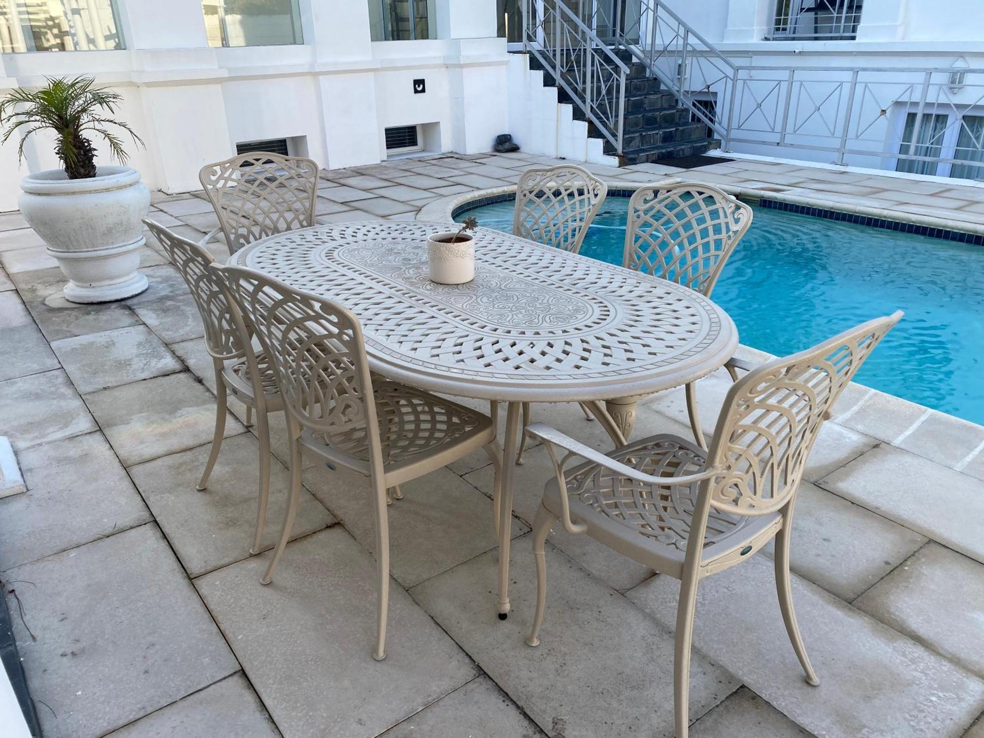 Bed & Breakfast Livadia Cape Town