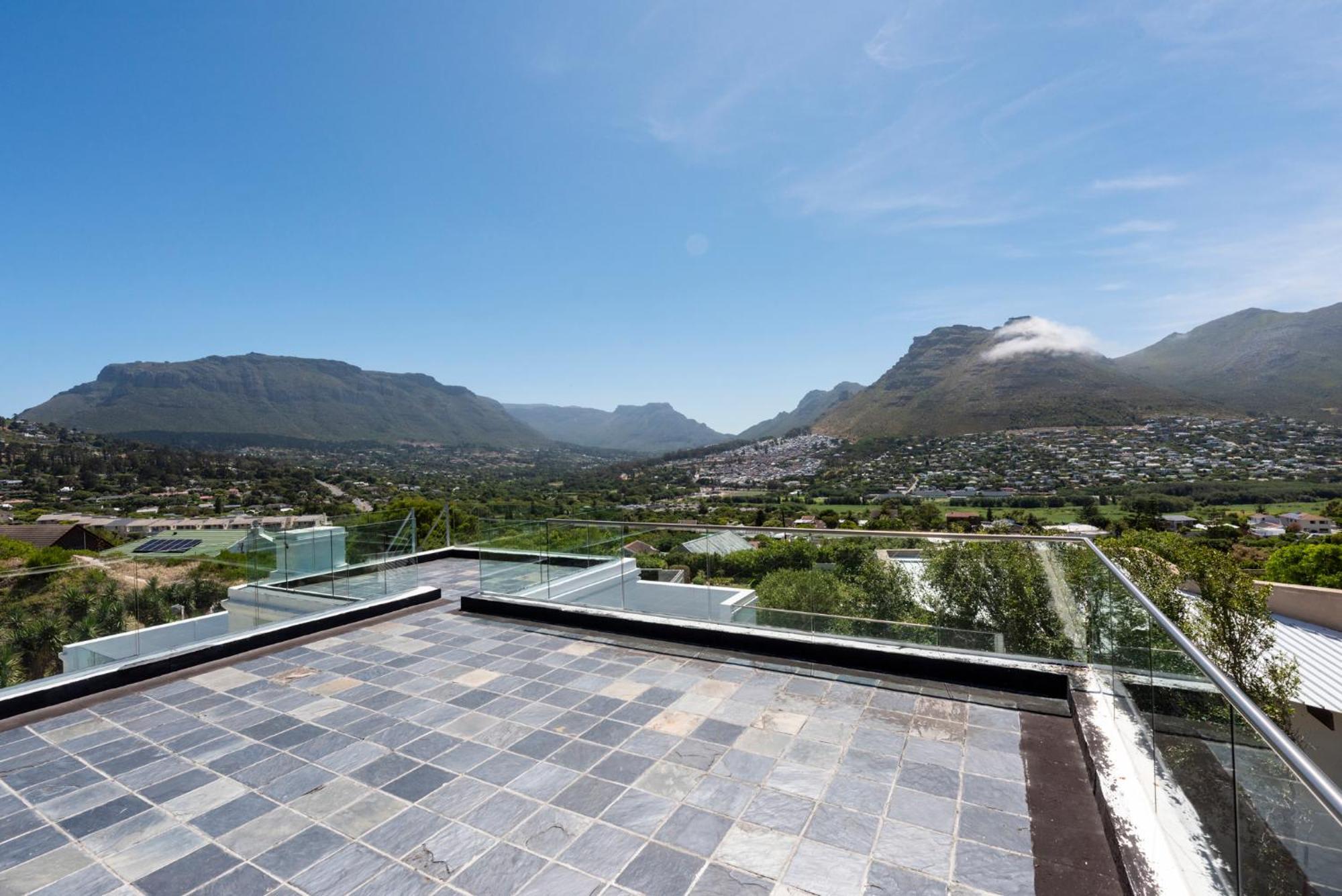 Livadia * Cape Town