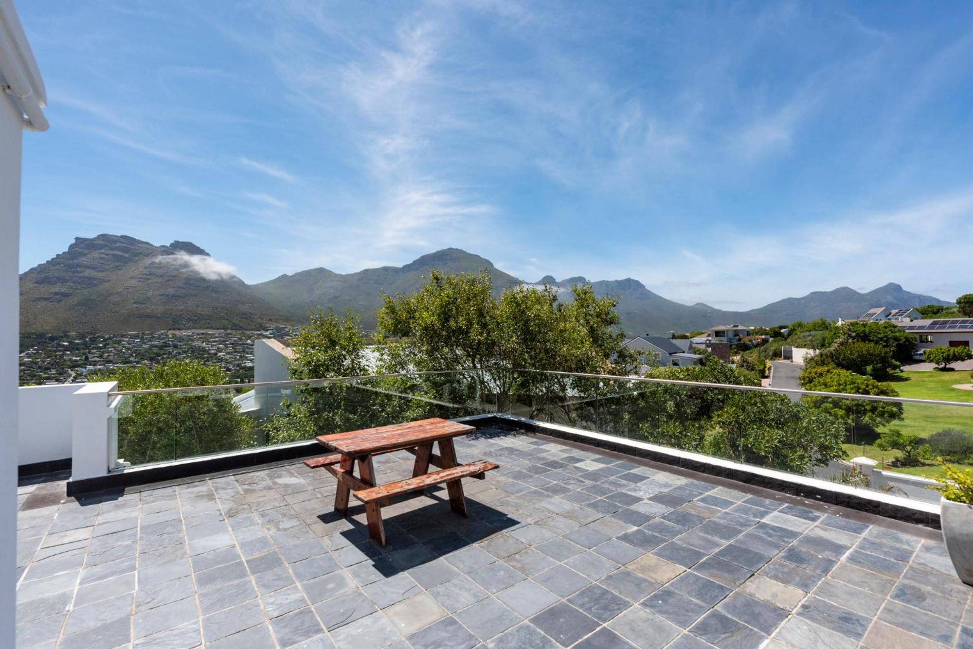 Livadia * Cape Town